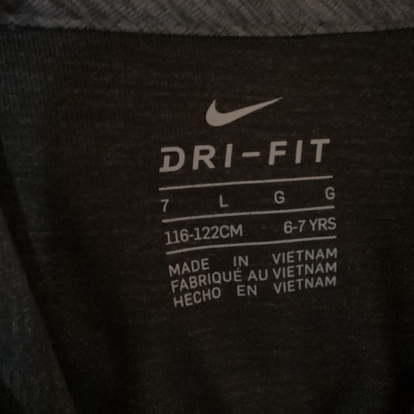 Boys Nike Dry Fit Hoodie | Size 6-7 Years | Like New - Picture 2 of 3